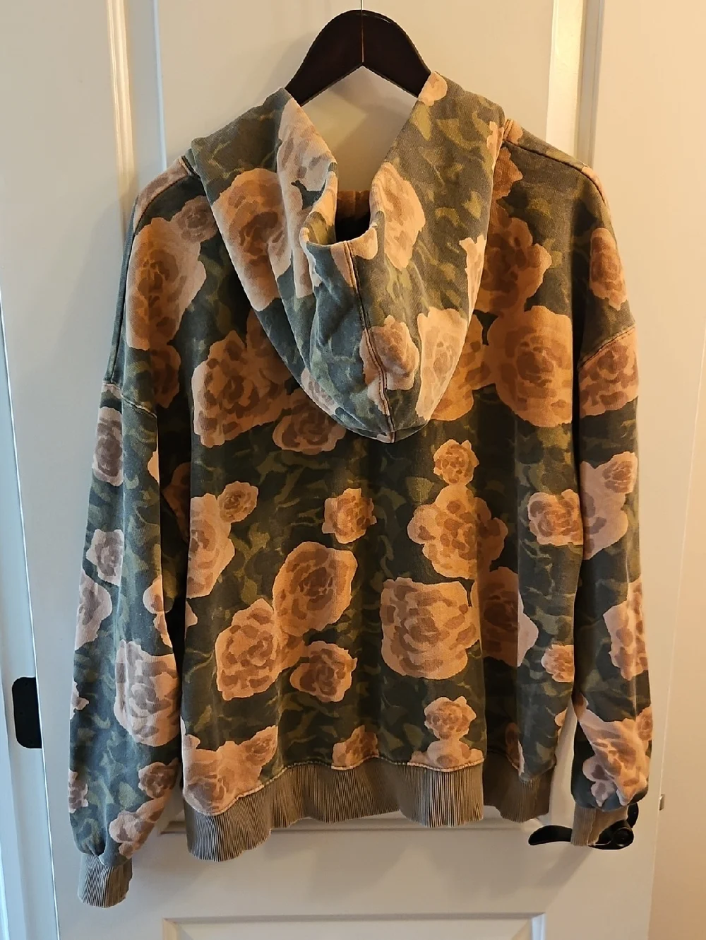 Free People We The Free “It’s A Vibe” Hoodie, M, Camoflauge, Floral, Oversized - Picture 7 of 10